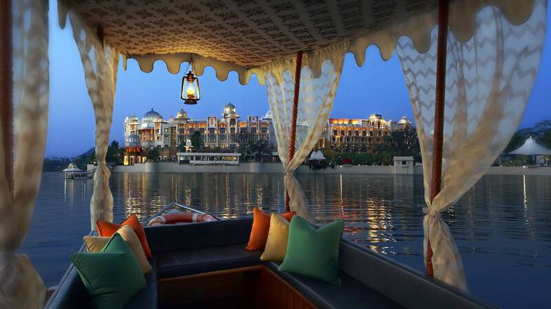 Leela Palace Udaipur Inde Bateau