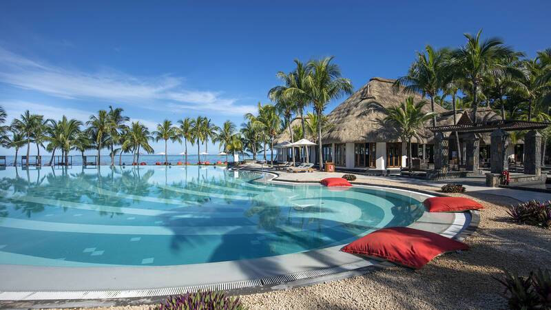 Dinarobin Maurice Beachcomber Resorts Hotels Piscine face plage