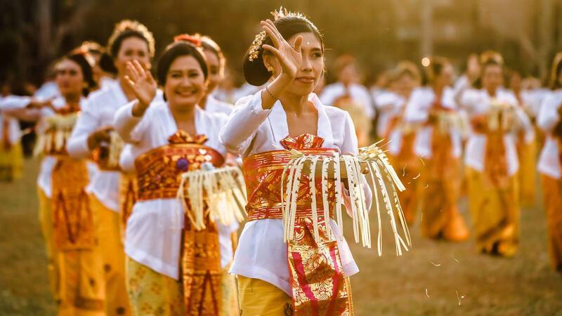 Bali dance 4271941_1920