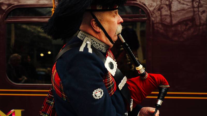 Train Royal Scotsman Ecosse Cornemuse