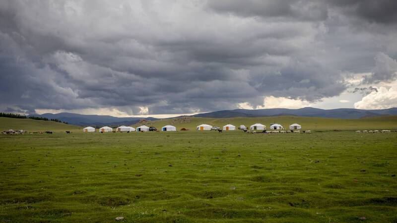 Circuit Mongolie Credit Julie Ansiau Paysage Yourtes_MG_9617