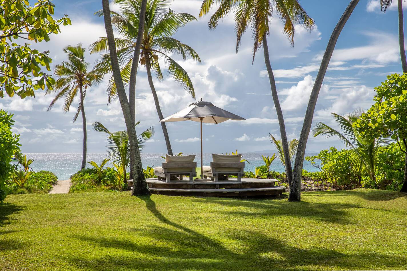 North Island Seychelles Beachfront Jardin