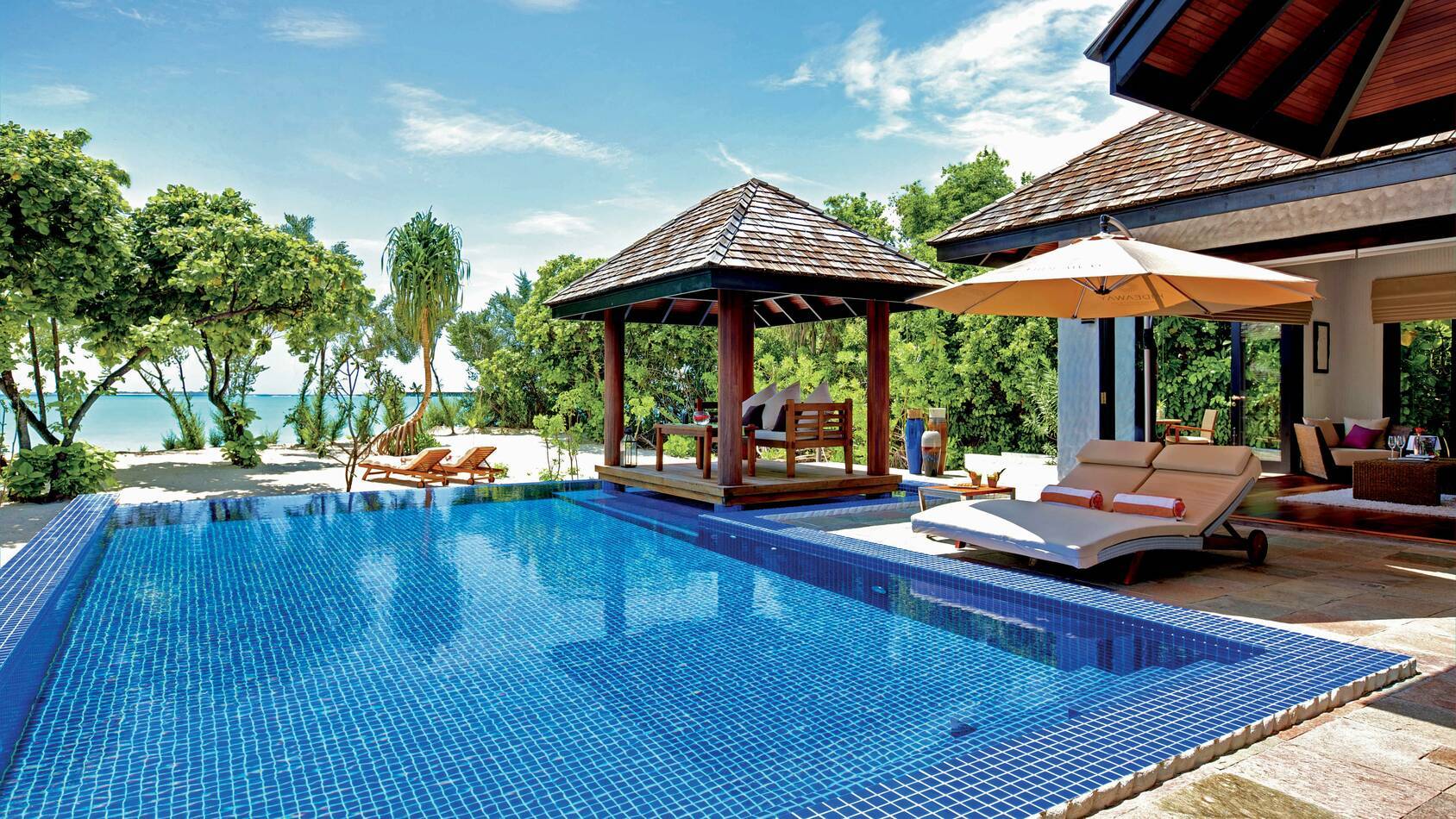 Hideaway Beach Family Villa With Pool Piscine Maldives