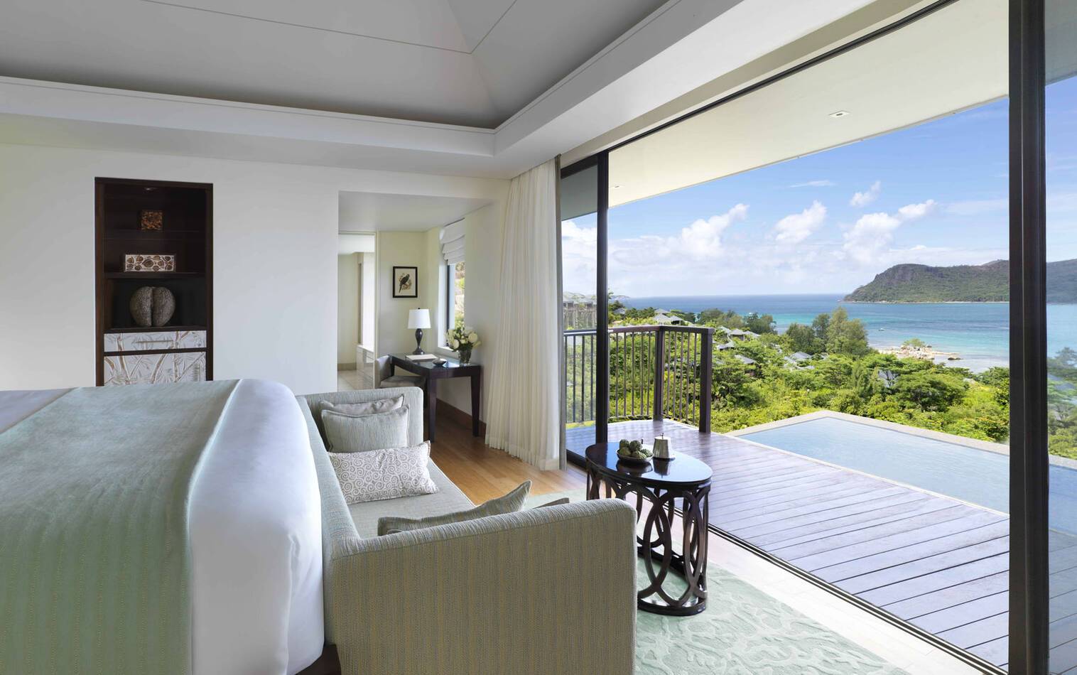 Raffles Seychelles Vue Pool Villa
