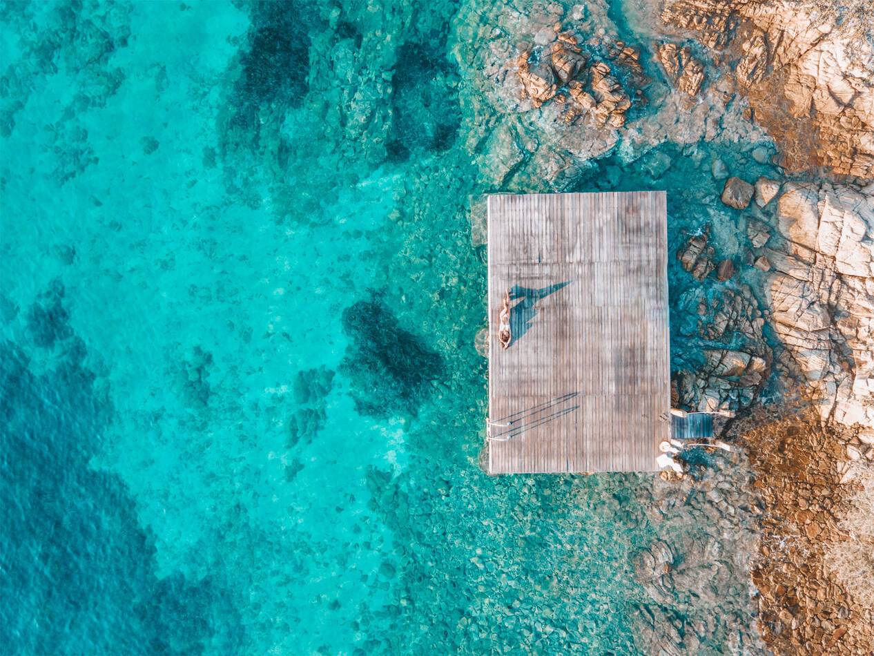 Capo Orso Sardaigne pedana ragazza