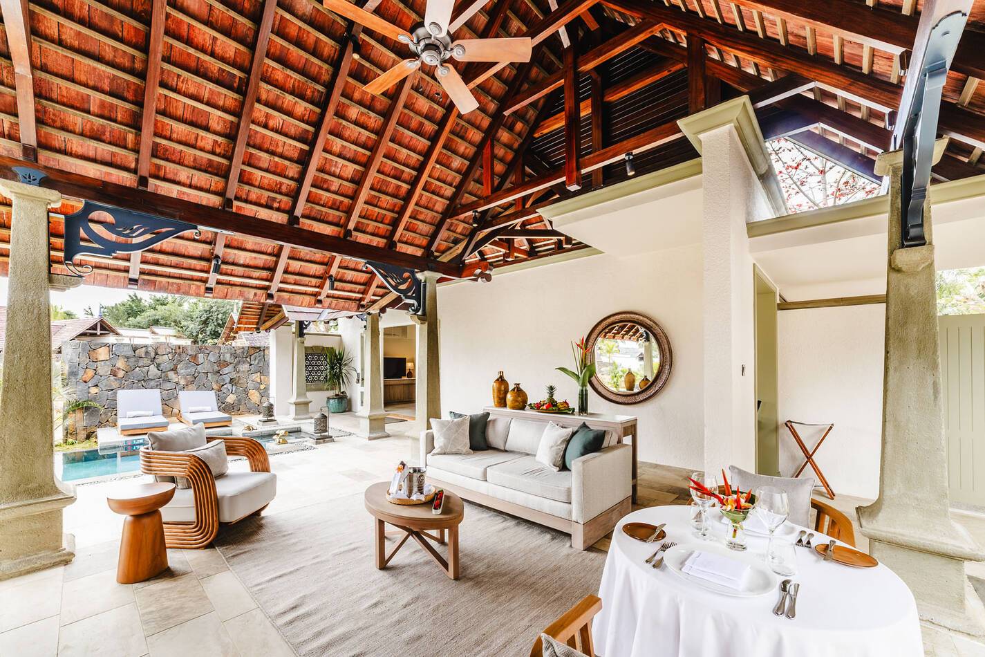 Maradiva Ile Maurice Luxury suite pool villa outdoor