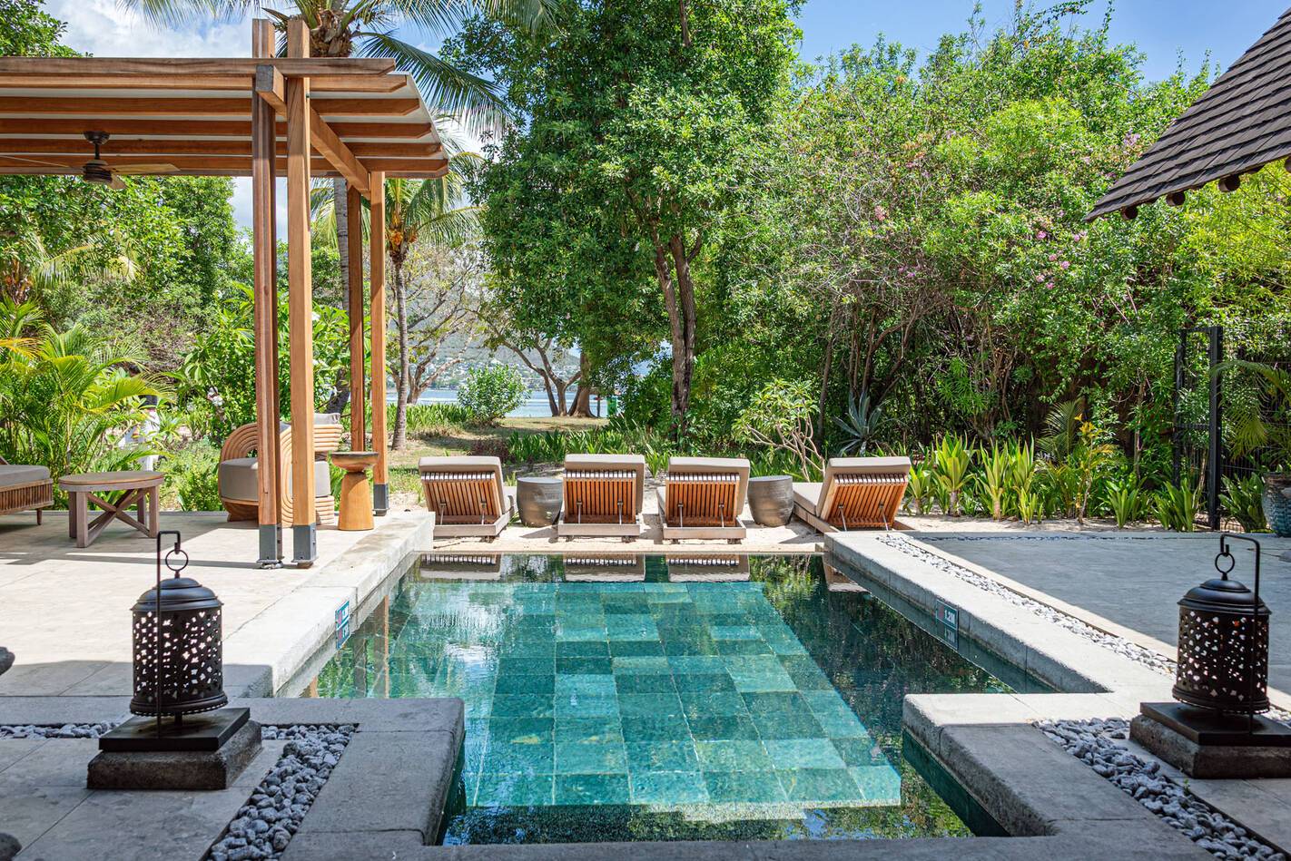 Maradiva Ile Maurice beachfront luxury suite pool villa exterior