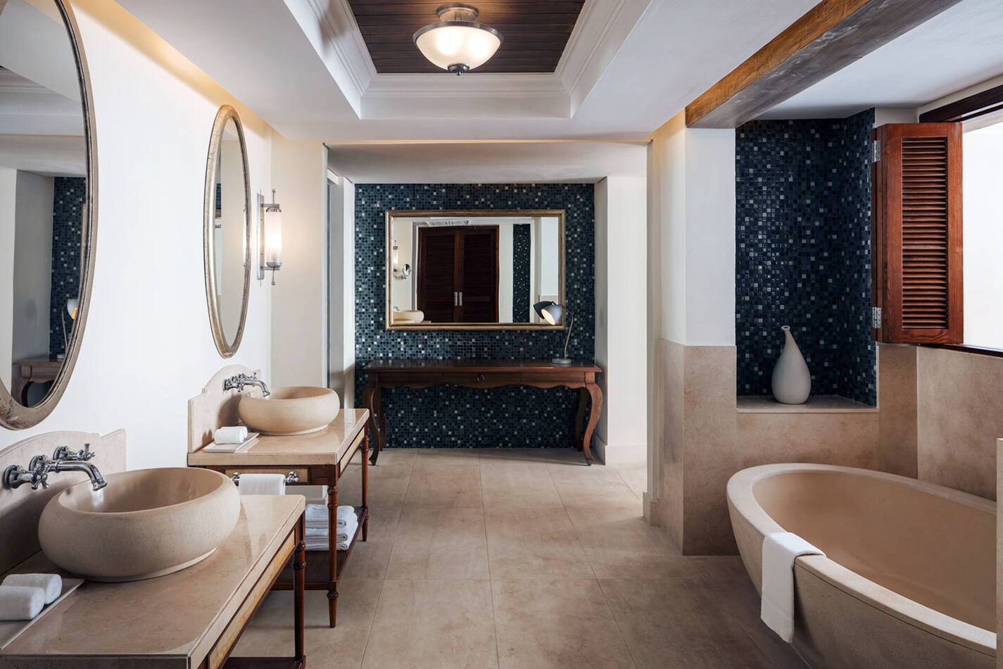 The St Regis Le Morne Resort Maurice beach access suite