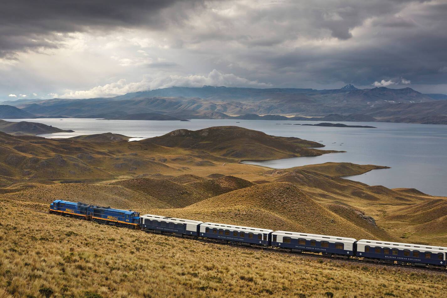 Perou train Andean Explorer Belmond Vue