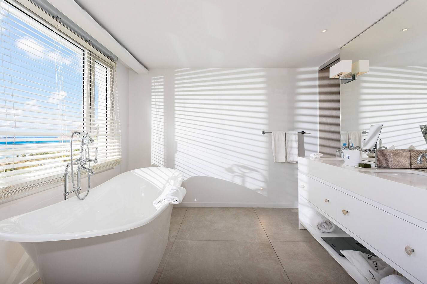 Le Toiny Saint Barth Duplex Suite bath