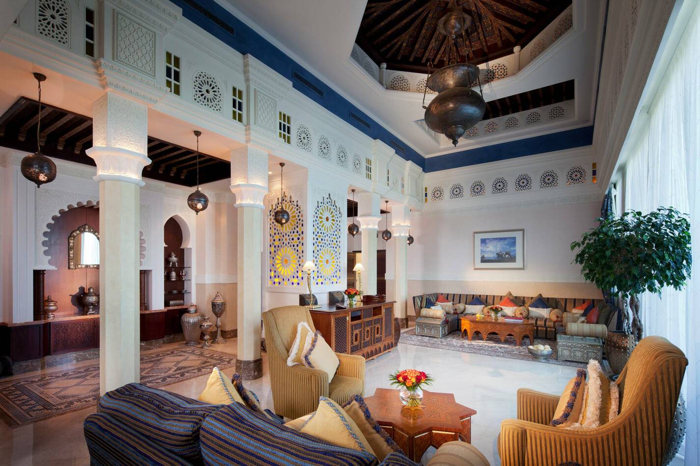 Jumeirah al Qasr Dubai Royal suite living