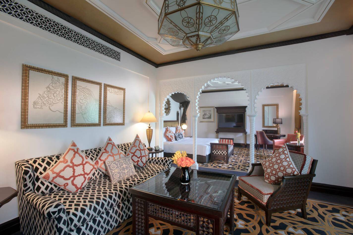 Jumeirah al Qasr Dubai junior arabian suite living