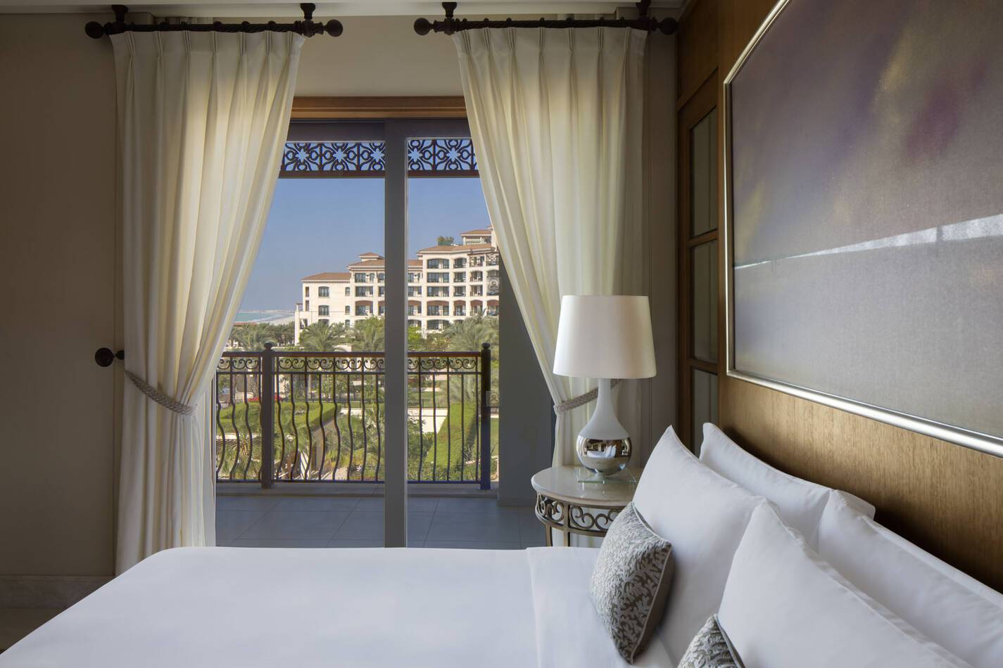 St Regis Saadiyat Island Resort Abu Dhabi Suite