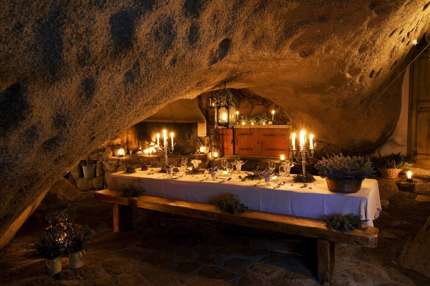 Domaine De Murtoli Restaurant Grotto Corse Camille Moirenc