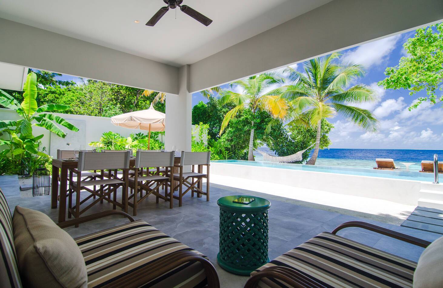 Amilla Maldives Resort Beach House Terrasse