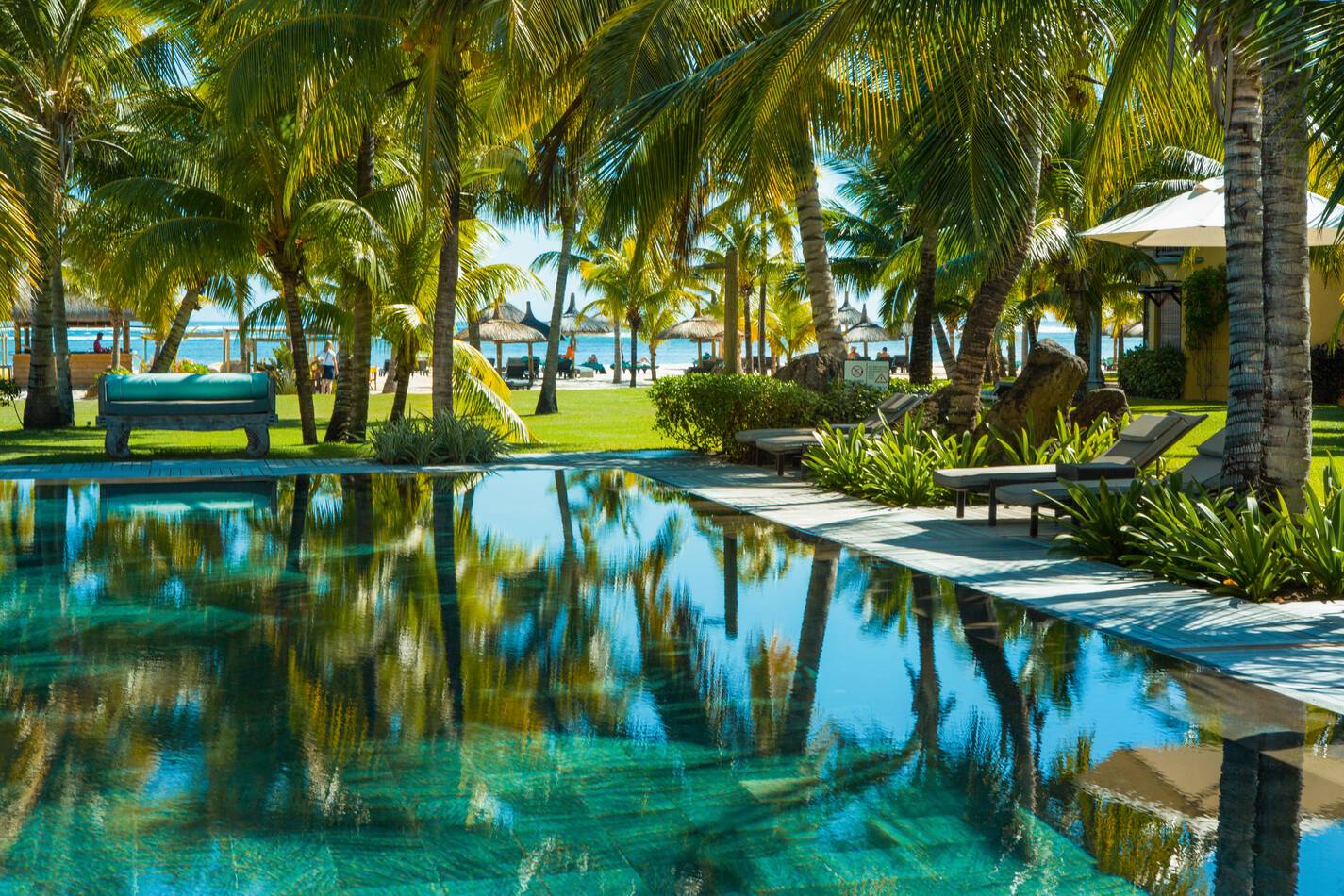 Dinarobin Beachcomber Piscine Maurice New Mauritius Hotels
