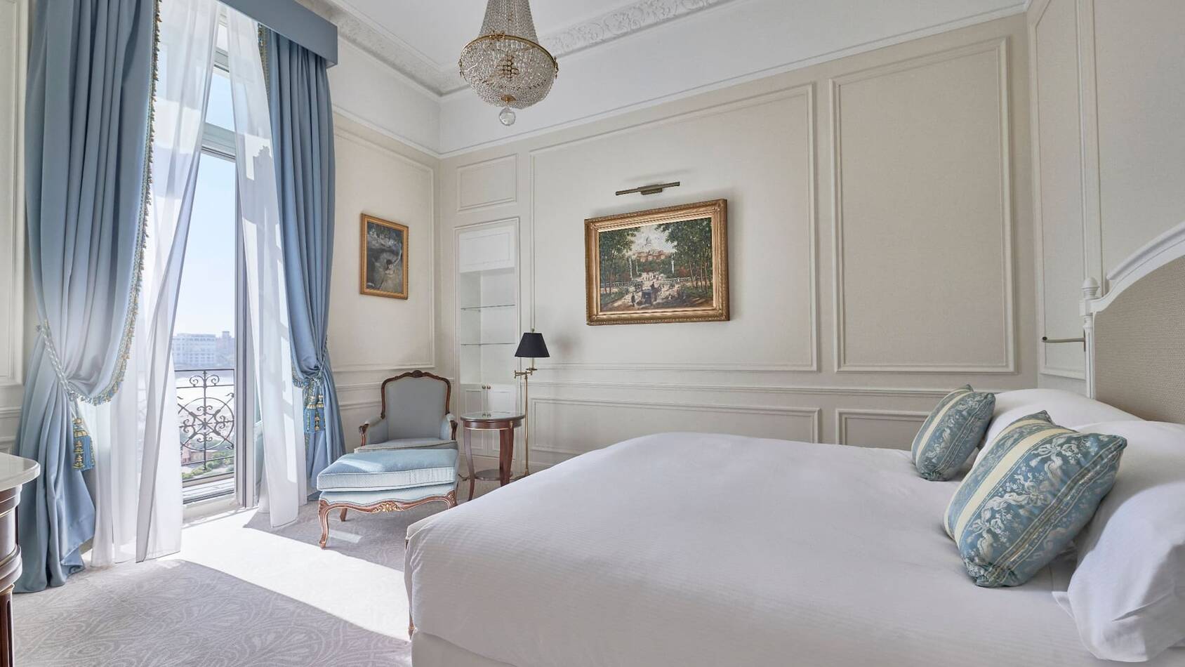 Biarritz Hotel du Palais Ambassador Suite Bedroom