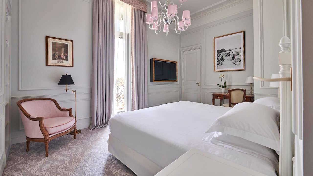 Biarritz Hotel du Palais Guestroom