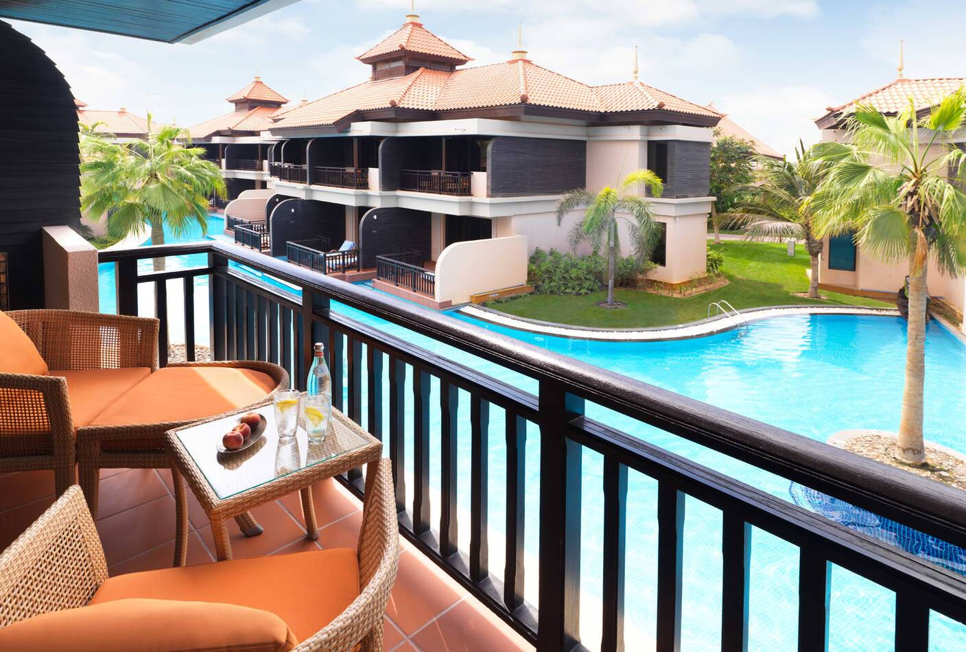 Anantara The Palm Dubai Resort Premier Lagoon View Room Terrace