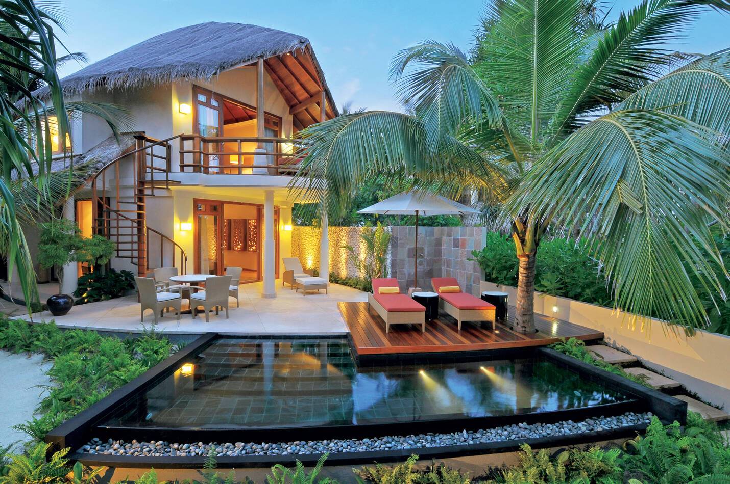 Constance Halaveli Maldives Double storey beach villa Exterieur
