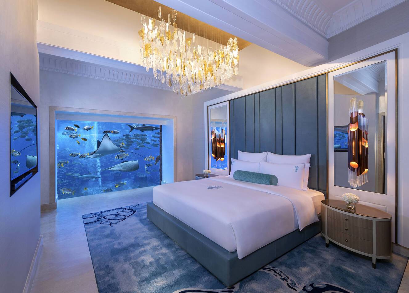 Atlantis Hotel Dubai Underwater Suite