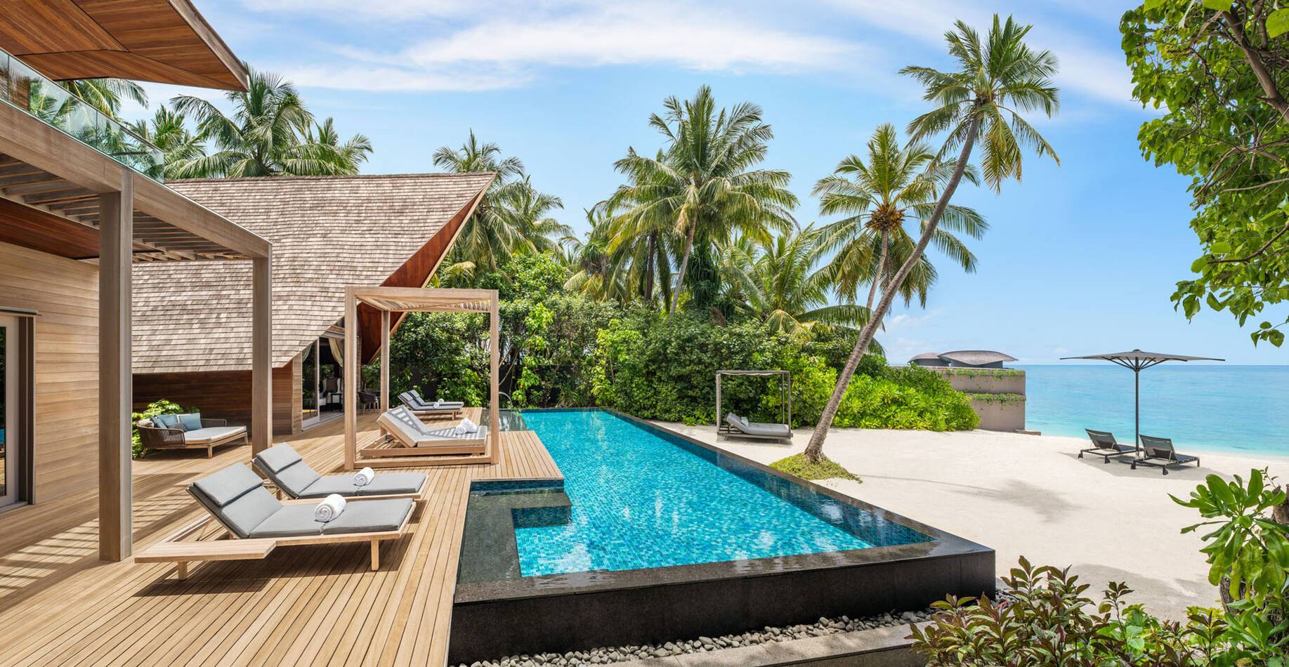 The St Regis Maldives Vommuli Resort Knickerbocker Villa