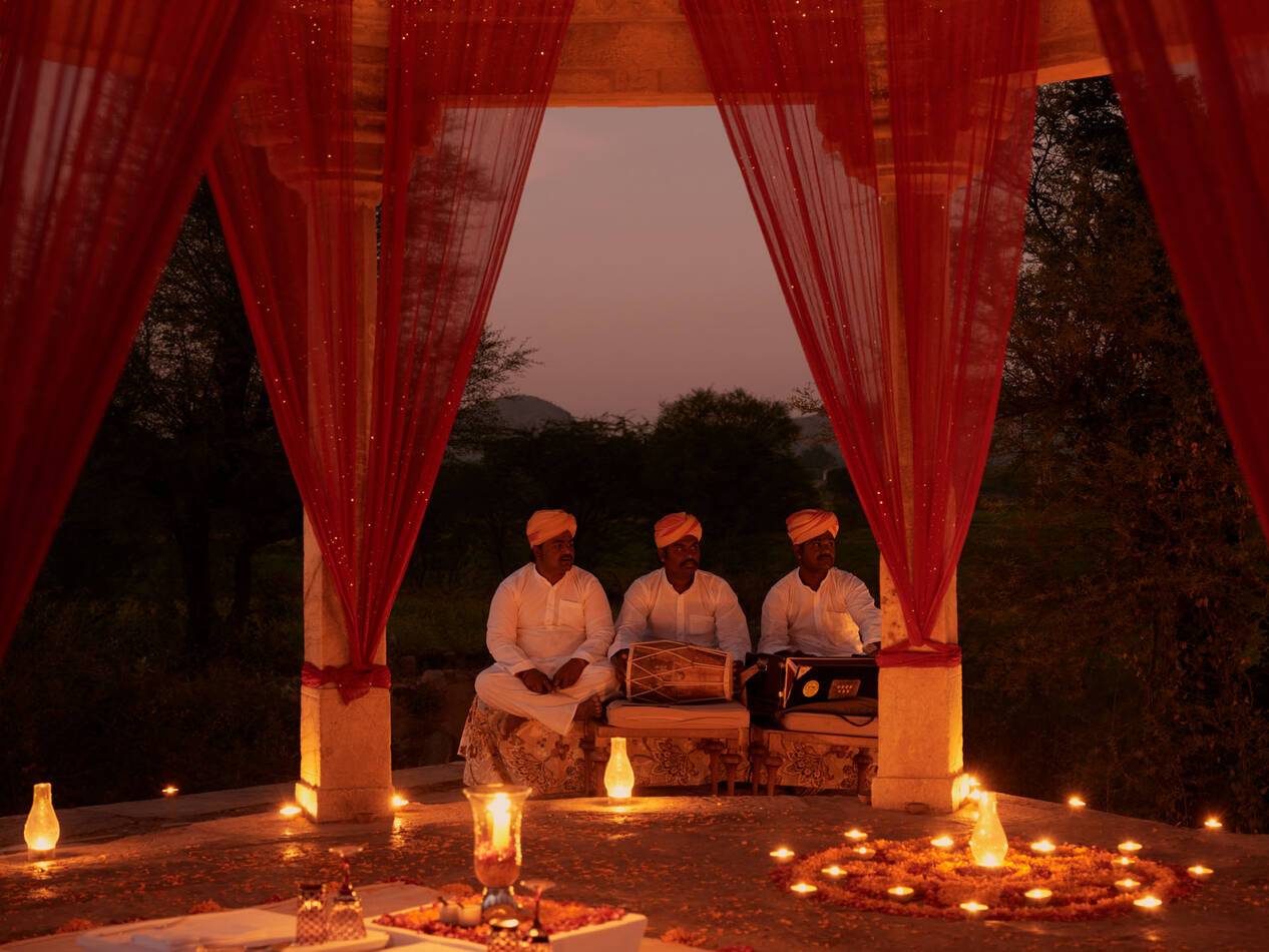 Amanbagh Inde Experience Chhatri Dinner