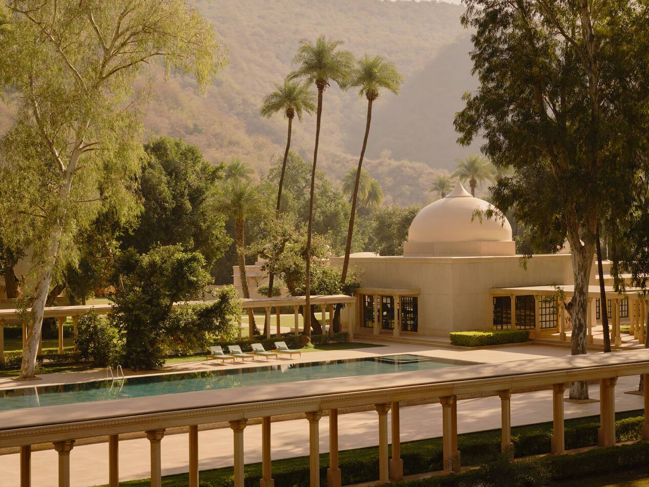 Amanbagh Inde Haveli Suit Pool View
