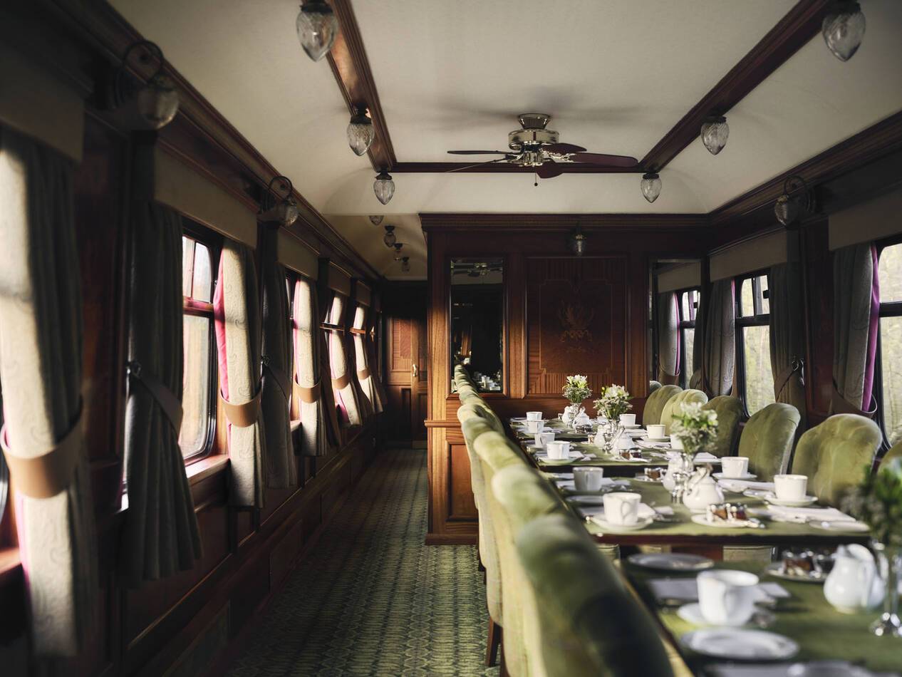 Train Royal Scotsman Ecosse Tea Time LUDOVIC BALAY