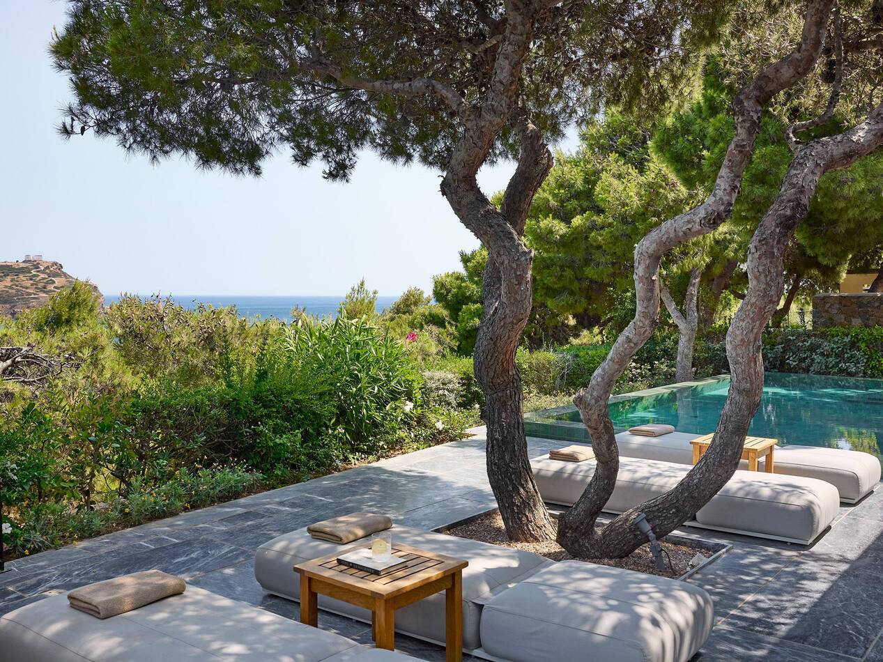 Cape Sounio Riviera Athenes Grece room grand villa poseidon