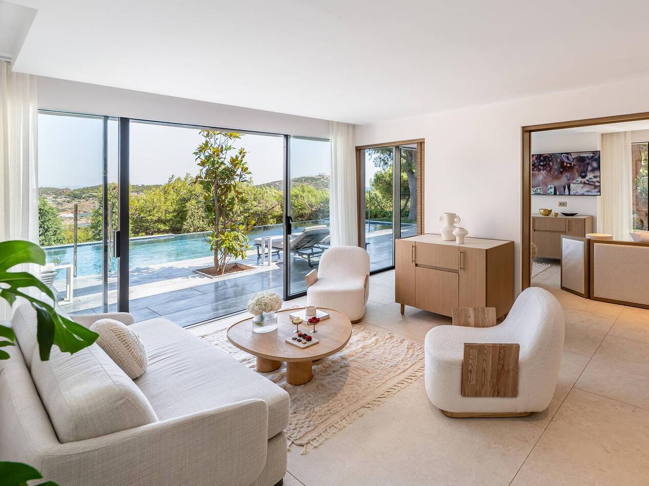 Cape Sounio Riviera Athenes Grece room pine hill villa