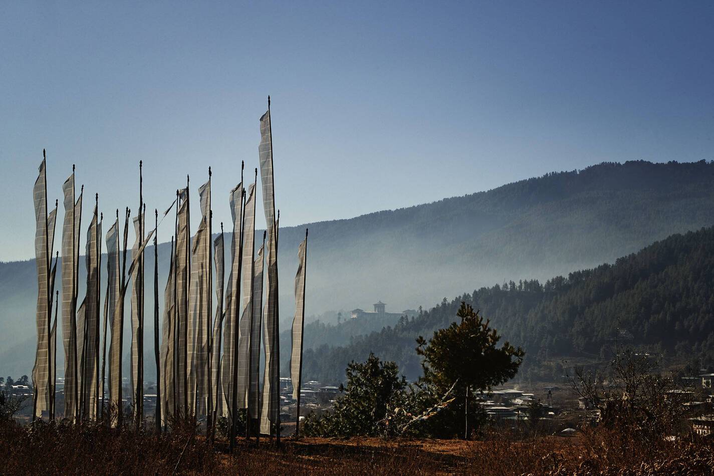 Six Senses Bumthang Bhoutan Prayerflag Jakar Dzong