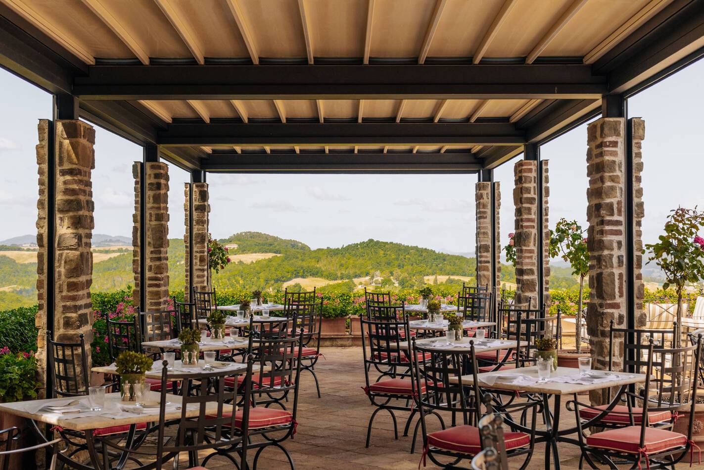 Castello di Casole Belmond Toscane Terrasse